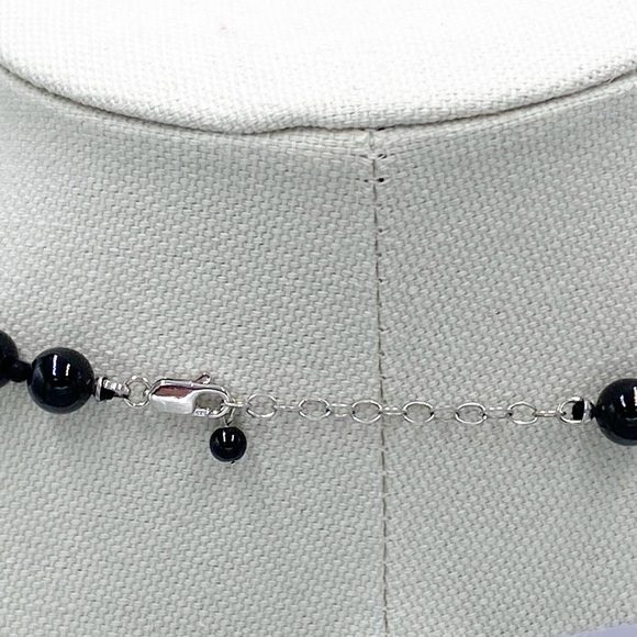 Black Onyx & Sterling Silver Beaded Necklace Hand Knotted Vintage - Picture 5 of 7